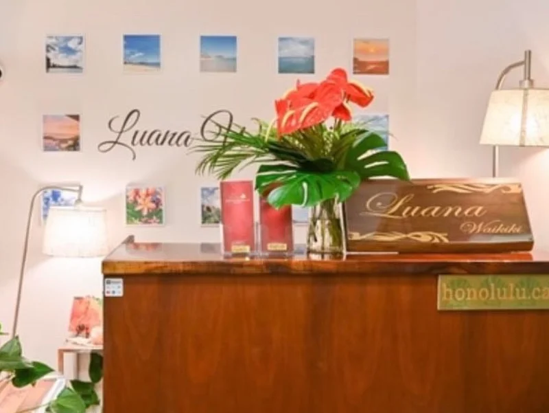 Luana Waikiki  Hawaiian Lomi Lomi Massage & Spa