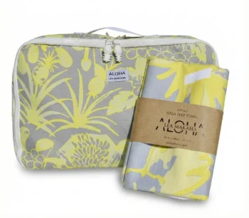 【ホリデーギフト】トラベルポーチ（イエロー）× ヨガマットタオル（イエロー）